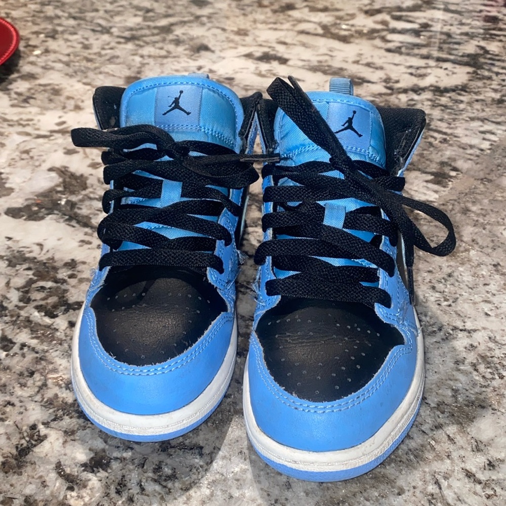 Jordan mid 1